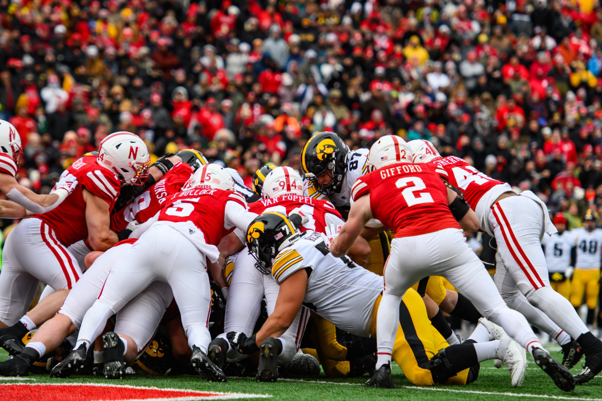 09_FB vs Iowa 1124